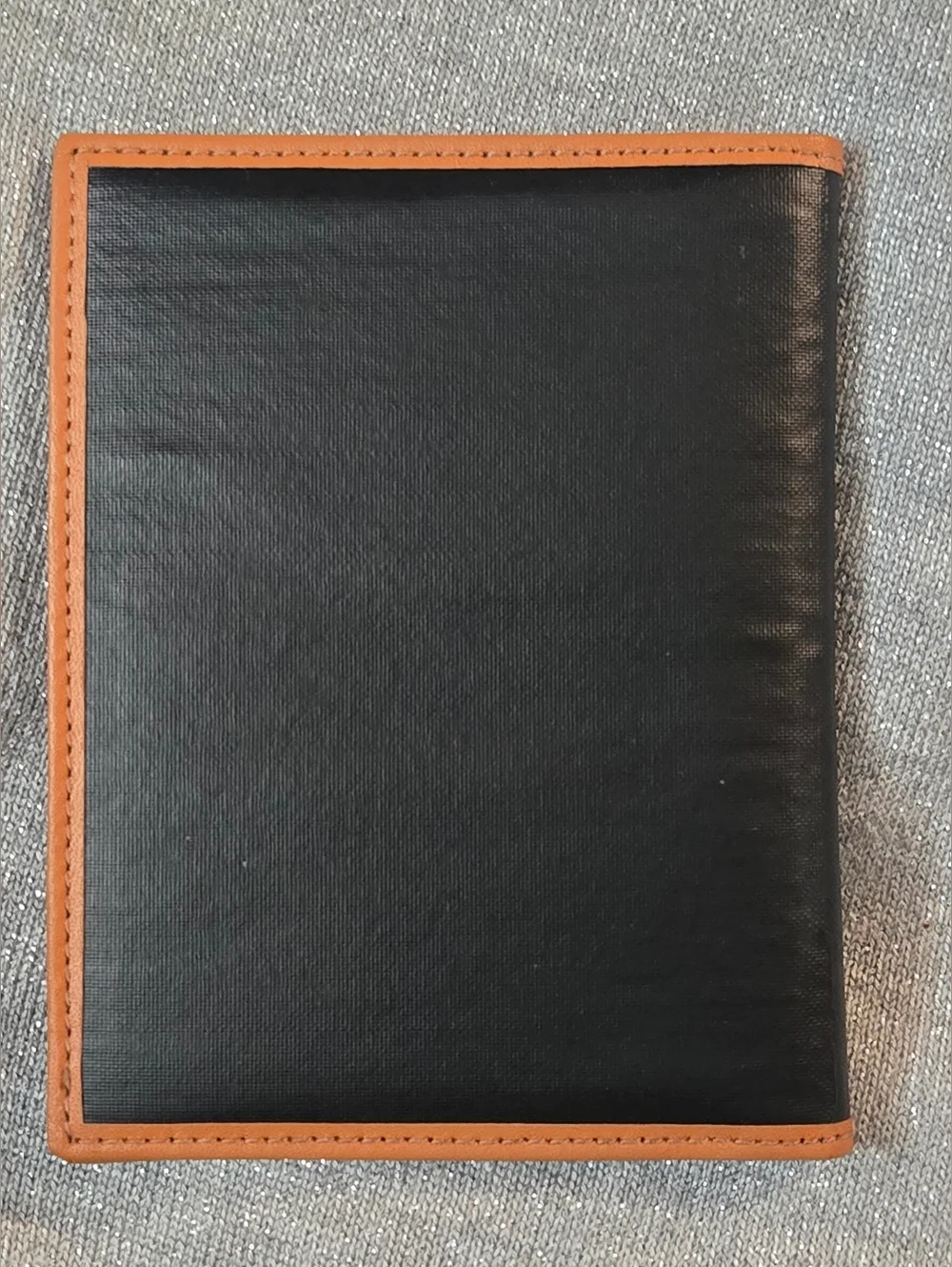 Vintage Hunting World Double ID Bifold Wallet – Black & Tan